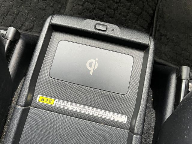 エスクァイア ハイブリッドＧｉ　ナビ　フリップダウンＭ　Ｂカメ　両側パワスラ　　クルーズコントロール　フルセグＴＶ　Ｂｌｕｅｔｏｏｔｈ　置き型充電　ＥＴＣ　プッシュスタート　スマートキー　シートヒーター　障害物センサー（22枚目）