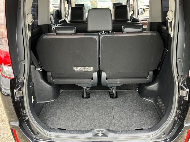 エスクァイア ハイブリッドＧｉ　ナビ　フリップダウンＭ　Ｂカメ　両側パワスラ　　クルーズコントロール　フルセグＴＶ　Ｂｌｕｅｔｏｏｔｈ　置き型充電　ＥＴＣ　プッシュスタート　スマートキー　シートヒーター　障害物センサー（66枚目）