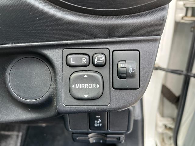 アクア L ナビ Bluetooth オートエアコン キーレス ETC フル装備 パワーウィンドウ プライバシーガラス デュアルエアバッグ 電動格納ミラー(6枚目)