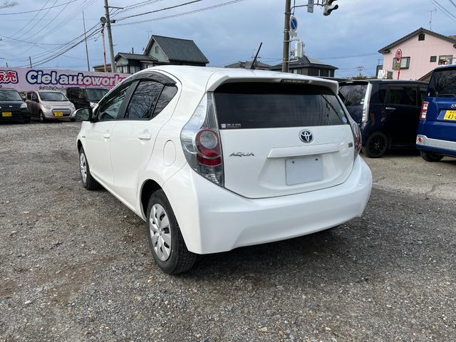 アクア L ナビ Bluetooth オートエアコン キーレス ETC フル装備 パワーウィンドウ プライバシーガラス デュアルエアバッグ 電動格納ミラー(8枚目)