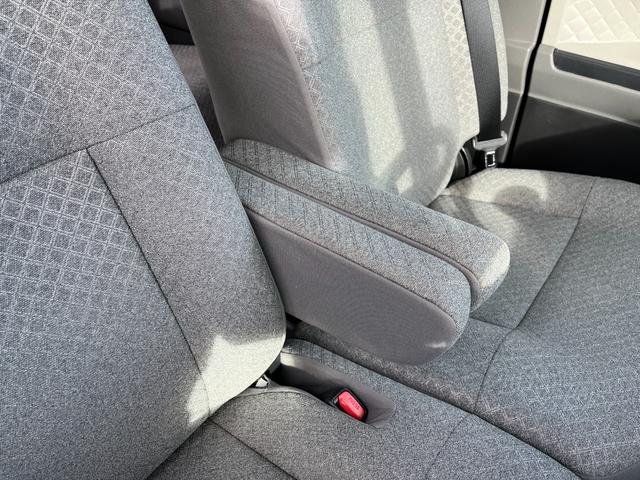 タント Ｘ　パワスラ　前後ドラレコ　スマートキーｘ２　　運転席ロングスライド　スマートアシスト　横滑り防止装置　オートライト　オートエアコン　　後席独立スライド．リクライニング　後席サンシェード　禁煙車（35枚目）