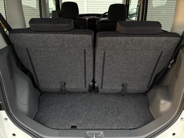 ラゲッジスペースも広々で荷物もしっかり詰めます！