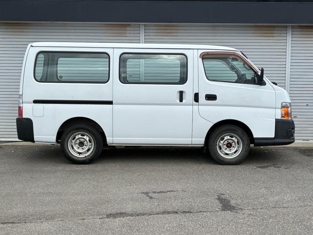 キャラバン ロングＤＸターボ　ラジオ・両側スライドドア・キーレス・４ＷＤ・ターボ（3枚目）