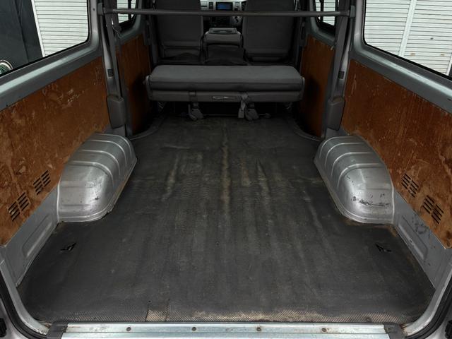 ハイエースバン ロングＤＸ　社外ナビ・ＥＴＣ・ＤＶＤ・ＣＤ・ラジオ・両側スライドドア・キーレス・４ＷＤ（16枚目）