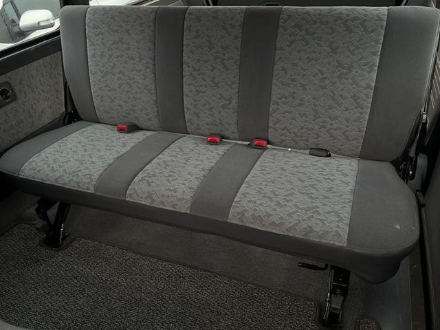 バネットバン ＶＸ　ハイルーフ・社外ナビ・ＥＴＣ・ＤＶＤ・ＣＤ・ナビリモコン・キーレス・４ＷＤ（17枚目）