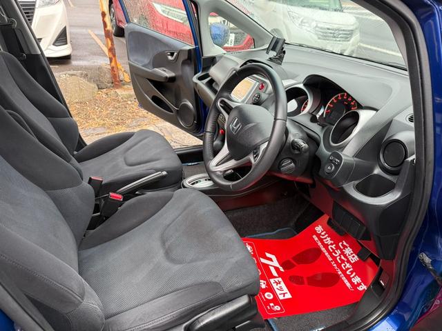 フィット X ナビTV ETC シートヒーター クルーズコントロール オートエアコン スマートキー 走行距離9.2万キロ 車検整備付き 修復歴無し ブルー(8枚目)