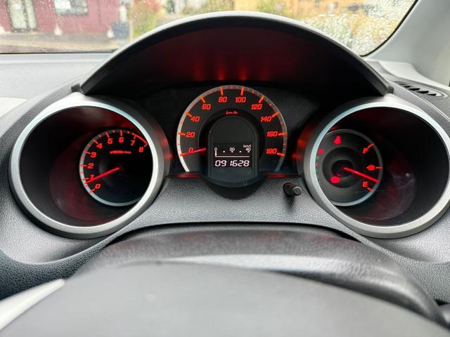 フィット X ナビTV ETC シートヒーター クルーズコントロール オートエアコン スマートキー 走行距離9.2万キロ 車検整備付き 修復歴無し ブルー(14枚目)