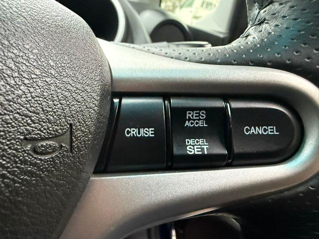 フィット X ナビTV ETC シートヒーター クルーズコントロール オートエアコン スマートキー 走行距離9.2万キロ 車検整備付き 修復歴無し ブルー(19枚目)