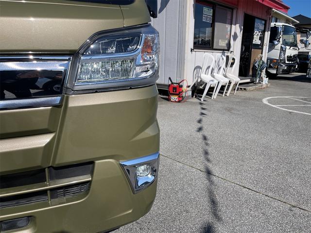 ハイゼットトラック ジャンボＳＡＩＩＩｔ　４ＷＤ　４速オートマ　ストロング防錆パック　衝突軽減ブレーキ　純正メモリーナビ　フルセグＴＶ　バックカメラ　キーレスエントリー　エアコン　パワステ　パワーウインドウ　走行４３００Ｋｍ台　車検整備付（10枚目）