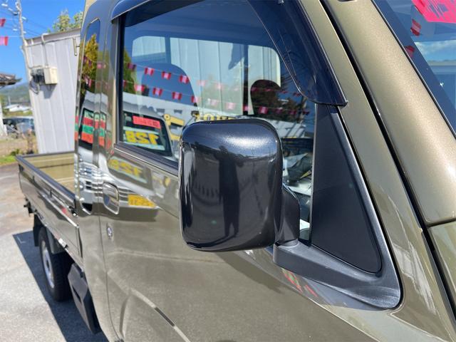 ハイゼットトラック ジャンボＳＡＩＩＩｔ　４ＷＤ　４速オートマ　ストロング防錆パック　衝突軽減ブレーキ　純正メモリーナビ　フルセグＴＶ　バックカメラ　キーレスエントリー　エアコン　パワステ　パワーウインドウ　走行４３００Ｋｍ台　車検整備付（16枚目）