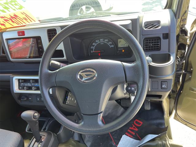 ハイゼットトラック ジャンボＳＡＩＩＩｔ　４ＷＤ　４速オートマ　ストロング防錆パック　衝突軽減ブレーキ　純正メモリーナビ　フルセグＴＶ　バックカメラ　キーレスエントリー　エアコン　パワステ　パワーウインドウ　走行４３００Ｋｍ台　車検整備付（40枚目）