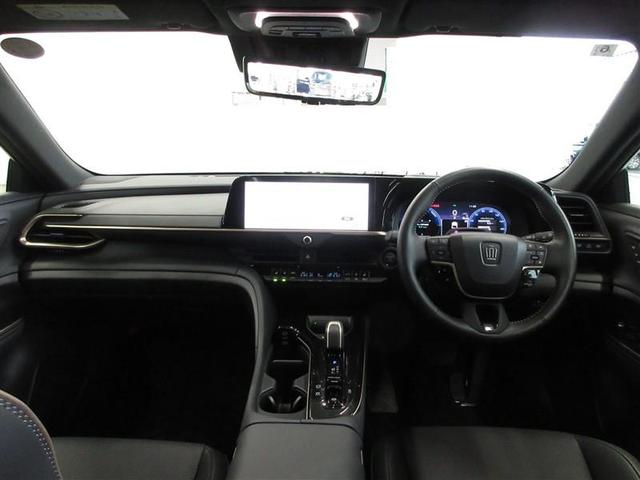 クラウンクロスオーバー Ｚ　４ＷＤ　革シート　サンルーフ　フルセグ　メモリーナビ　ミュージックプレイヤー接続可　バックカメラ　衝突被害軽減システム　ＥＴＣ　ドラレコ　ＬＥＤヘッドランプ　記録簿（8枚目）