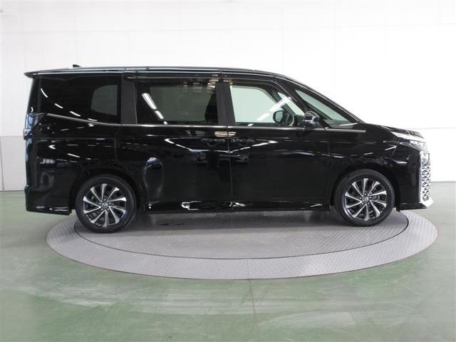 ヴォクシー S-Z フルセグ メモリーナビ DVD再生 ミュージックプレイヤー接続可 バックカメラ 衝突被害軽減システム ETC 両側電動スライド LEDヘッドランプ 乗車定員7人 3列シート ワンオーナー(5枚目)