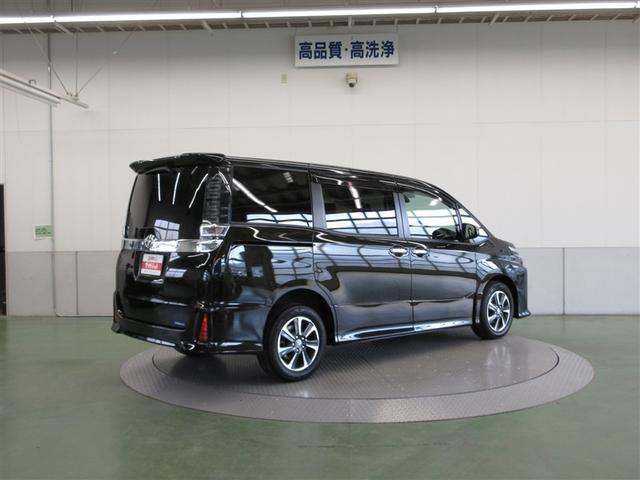 ヴォクシー ＺＳ　煌ＩＩ　４ＷＤ　フルセグ　メモリーナビ　ＤＶＤ再生　ミュージックプレイヤー接続可　後席モニター　バックカメラ　衝突被害軽減システム　ＥＴＣ　両側電動スライド　ＬＥＤヘッドランプ　ウオークスルー　乗車定員７人（6枚目）