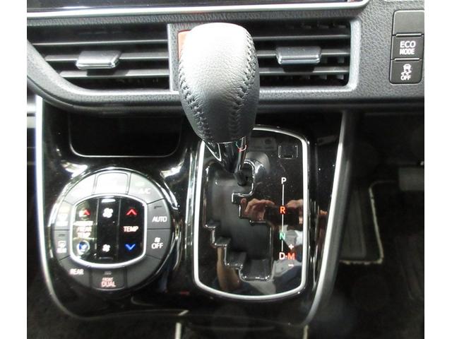 ヴォクシー ＺＳ　煌ＩＩ　４ＷＤ　フルセグ　メモリーナビ　ＤＶＤ再生　ミュージックプレイヤー接続可　後席モニター　バックカメラ　衝突被害軽減システム　ＥＴＣ　両側電動スライド　ＬＥＤヘッドランプ　ウオークスルー　乗車定員７人（18枚目）