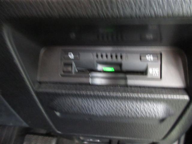 ヴォクシー ＺＳ　煌ＩＩ　４ＷＤ　フルセグ　メモリーナビ　ＤＶＤ再生　ミュージックプレイヤー接続可　後席モニター　バックカメラ　衝突被害軽減システム　ＥＴＣ　両側電動スライド　ＬＥＤヘッドランプ　ウオークスルー　乗車定員７人（28枚目）