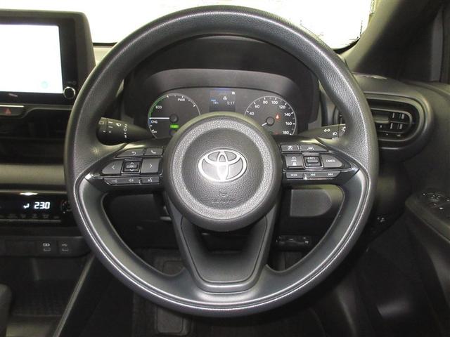 ヤリス ハイブリッドU 4WD ミュージックプレイヤー接続可 バックカメラ 衝突被害軽減システム ETC LEDヘッドランプ(9枚目)