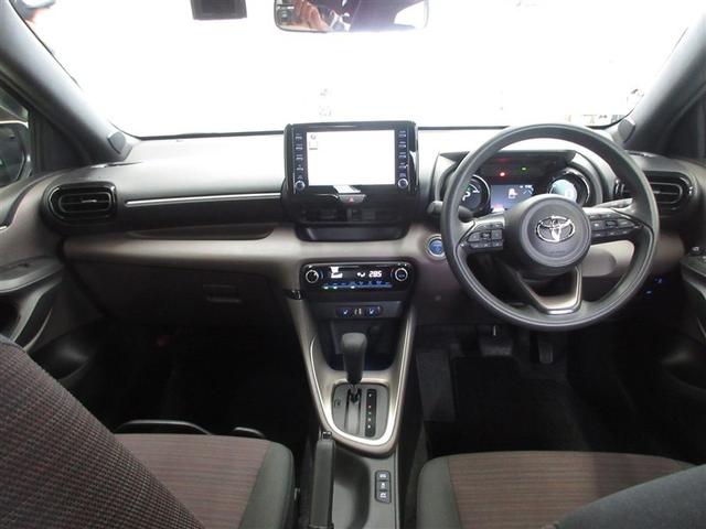 ヤリス ハイブリッドＧ　メモリーナビ　ミュージックプレイヤー接続可　バックカメラ　衝突被害軽減システム　ＥＴＣ　ＬＥＤヘッドランプ（8枚目）