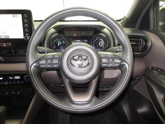 ヤリス ハイブリッドＧ　メモリーナビ　ミュージックプレイヤー接続可　バックカメラ　衝突被害軽減システム　ＥＴＣ　ＬＥＤヘッドランプ（9枚目）