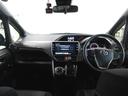 ヴォクシー ＺＳ　煌ＩＩ　４ＷＤ　フルセグ　メモリーナビ　ＤＶＤ再生　ミュージックプレイヤー接続可　後席モニター　バックカメラ　衝突被害軽減システム　ＥＴＣ　両側電動スライド　ＬＥＤヘッドランプ　ウオークスルー　乗車定員７人（8枚目）