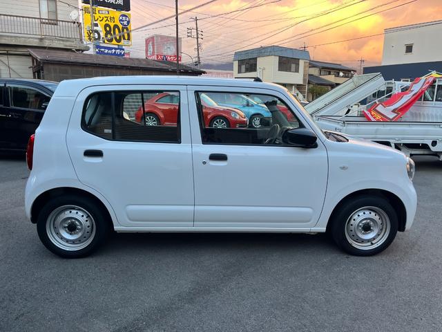 アルト A 法人ワンオーナー 2WD デュアルカメラブレーキサポート 車線逸脱警報装置 横滑り防止装置 マニュアルエアコン パークセンサー アイドリングストップ キーレスエントリー 盗難警報装置(9枚目)