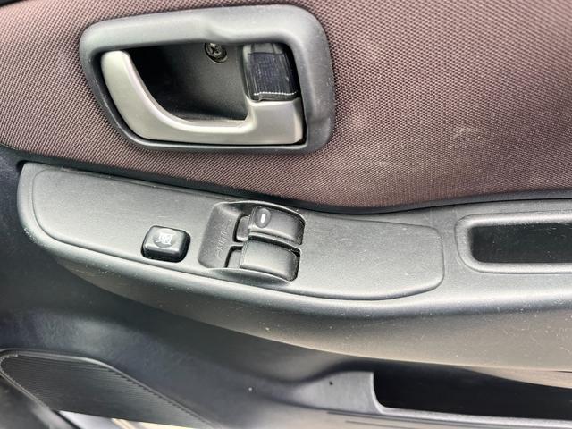 パジェロミニ VR 禁煙車 切り替え式4WD エアコン 純正オーディオ電動格納ミラー キーレス 盗難防止装置 プライバシーガラス 純正15インチアルミホイール インタークーラーターボ(25枚目)