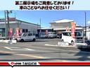 車いす仕様車　５ＡＧＳ　４ＷＤ　福祉車両スロープ　車いす移動車　８ナンバー　車いす１名＋２名乗車　リモコン式電動ウィンチ　キーレス　助手席側リヤシート付　　ウィンチリモコン付　新品バッテリー　取説保証書　禁煙車(36枚目)