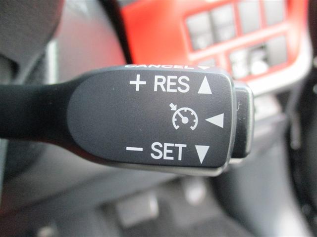 ヴォクシー ＺＳ　ナビ＆ＴＶ　電動スライドドア　衝突被害軽減システム　ＥＴＣ　バックカメラ　スマートキー　アイドリングストップ　横滑り防止機能　ＬＥＤヘッドランプ　ワンオーナー　キーレス　盗難防止装置　ＤＶＤ再生（7枚目）