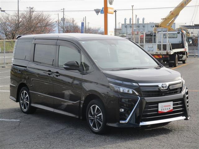 ヴォクシー ＺＳ　ナビ＆ＴＶ　電動スライドドア　衝突被害軽減システム　ＥＴＣ　バックカメラ　スマートキー　アイドリングストップ　横滑り防止機能　ＬＥＤヘッドランプ　ワンオーナー　キーレス　盗難防止装置　ＤＶＤ再生（15枚目）