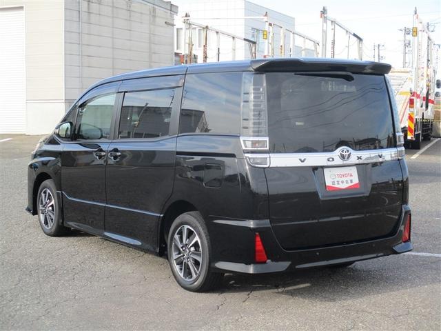 ヴォクシー ＺＳ　ナビ＆ＴＶ　電動スライドドア　衝突被害軽減システム　ＥＴＣ　バックカメラ　スマートキー　アイドリングストップ　横滑り防止機能　ＬＥＤヘッドランプ　ワンオーナー　キーレス　盗難防止装置　ＤＶＤ再生（17枚目）