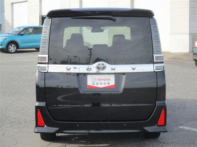 ヴォクシー ＺＳ　ナビ＆ＴＶ　電動スライドドア　衝突被害軽減システム　ＥＴＣ　バックカメラ　スマートキー　アイドリングストップ　横滑り防止機能　ＬＥＤヘッドランプ　ワンオーナー　キーレス　盗難防止装置　ＤＶＤ再生（18枚目）