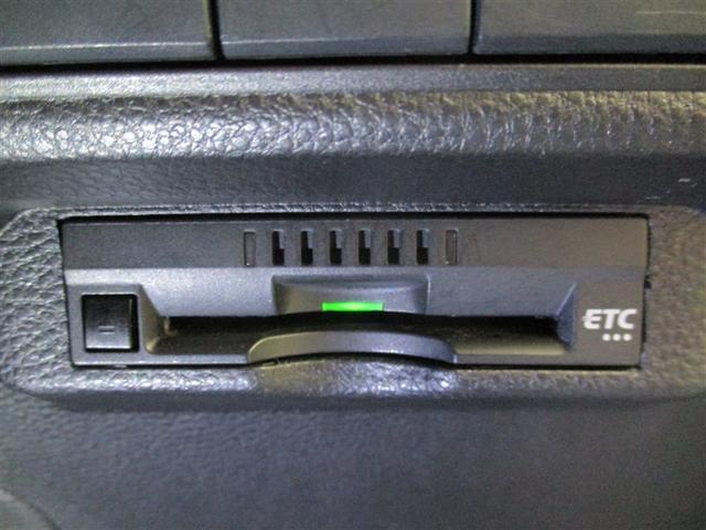 カローラツーリング Ｇ－Ｘ　プラス　衝突被害軽減システム　ＥＴＣ　バックカメラ　スマートキー　ミュージックプレイヤー接続可　横滑り防止機能　ＬＥＤヘッドランプ　キーレス　盗難防止装置　乗車定員５人　ＡＢＳ　エアバッグ　オートマ（7枚目）