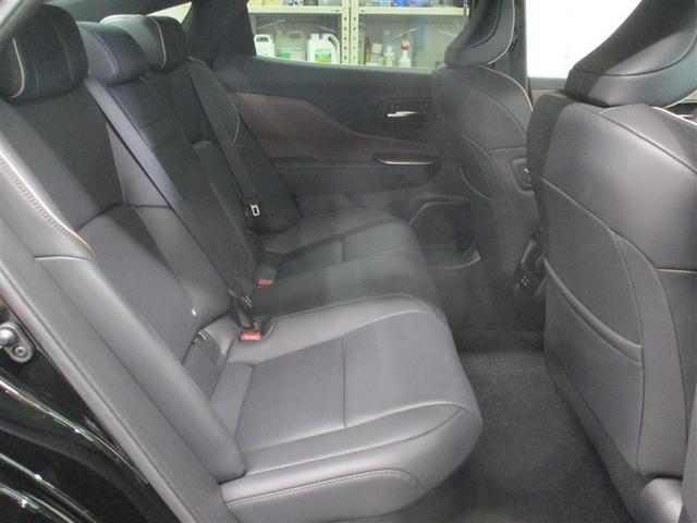 クラウンクロスオーバー Gアドバンスド・レザーパッケージ 4WD ナビ&TV 衝突被害軽減システム ETC バックカメラ スマートキー ドラレコ アイドリングストップ 横滑り防止機能 LEDヘッドランプ ワンオーナー キーレス 盗難防止装置 電動シート(12枚目)