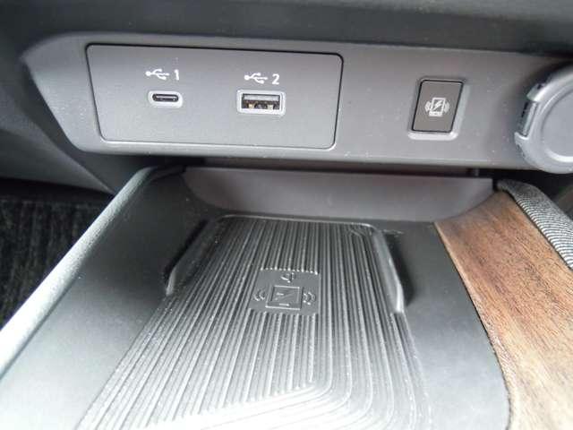 オーラ 1.2 G FOUR レザーエディション 4WD 寒冷地仕様クリアビューパック LKA レザーシート 追従クルコン LEDライト インテリキー 寒冷地仕様 4WD ETC アルミ 盗難警報器 キーレスエントリー オートエアコン サイドエアバッグ メモリーナビ ナビTV(8枚目)