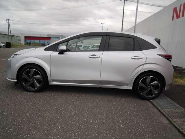 オーラ 1.2 G FOUR レザーエディション 4WD 寒冷地仕様クリアビューパック LKA レザーシート 追従クルコン LEDライト インテリキー 寒冷地仕様 4WD ETC アルミ 盗難警報器 キーレスエントリー オートエアコン サイドエアバッグ メモリーナビ ナビTV(18枚目)