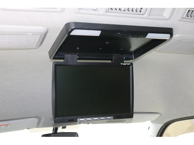 ハイエースワゴン グランドキャビン　グランドキャビン４ＷＤ・１インチローダウン・フロントスポイラー・Ｄｅｌｆ０６　１７インチアルミホイール・ナスカータイヤ・オーバーフェンダー・ＬＥＤテールランプ・ＬＥＤハイマウント・ナビ（35枚目）