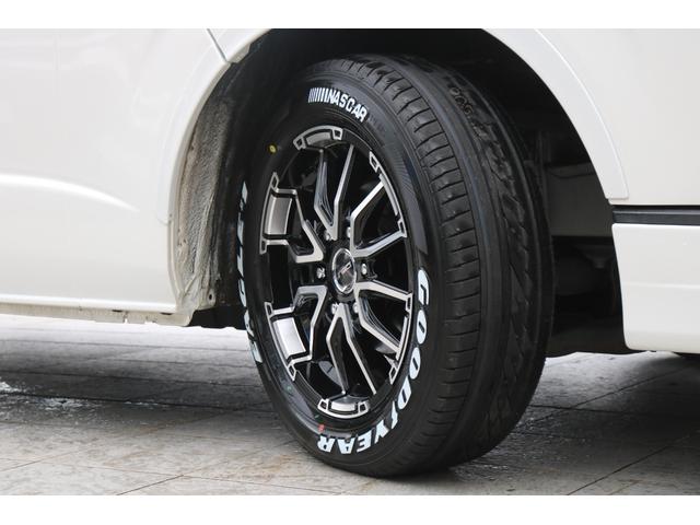 ハイエースワゴン グランドキャビン　グランドキャビン４ＷＤ・１インチローダウン・フロントスポイラー・Ｄｅｌｆ０６　１７インチアルミホイール・ナスカータイヤ・オーバーフェンダー・ＬＥＤテールランプ・ＬＥＤハイマウント・ナビ（46枚目）