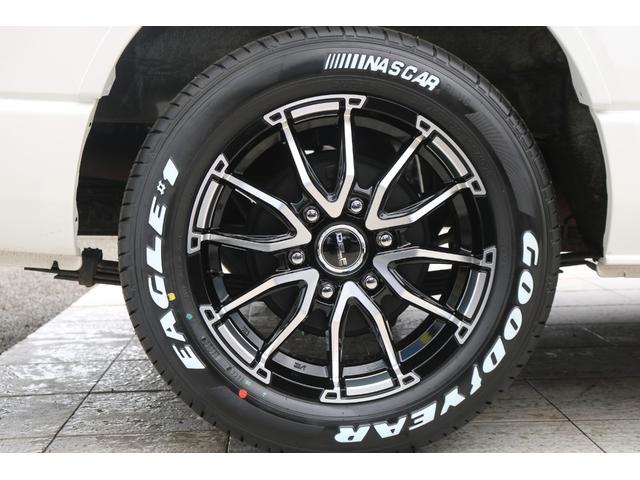 ハイエースワゴン グランドキャビン　グランドキャビン４ＷＤ・１インチローダウン・フロントスポイラー・Ｄｅｌｆ０６　１７インチアルミホイール・ナスカータイヤ・オーバーフェンダー・ＬＥＤテールランプ・ＬＥＤハイマウント・ナビ（47枚目）