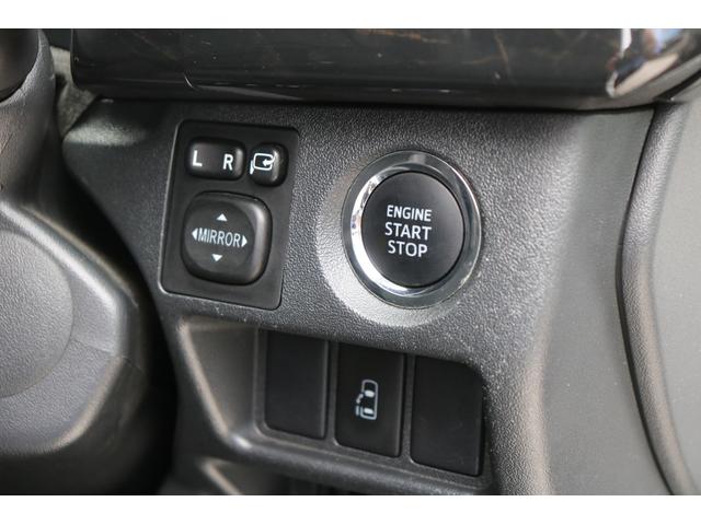 ハイエースワゴン グランドキャビン　グランドキャビン４ＷＤ・１インチローダウン・フロントスポイラー・Ｄｅｌｆ０６　１７インチアルミホイール・ナスカータイヤ・オーバーフェンダー・ＬＥＤテールランプ・ＬＥＤハイマウント・ナビ（52枚目）