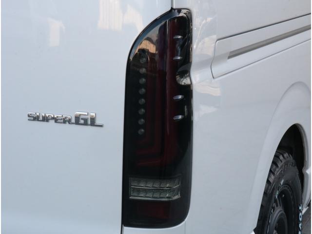 ハイエースバン スーパーＧＬ　ダークプライムＩＩ　ベッドキットＣＲＳファブリックトリムカバートヨタＳＤナビＥＴＣＴフォースフロントスポイラーアルティメットＩＩＬＥＤテールガッツミラーボディ同色塗装ＮＣ－１　１６インチアルミオープンカントリータイヤＲＴ（24枚目）