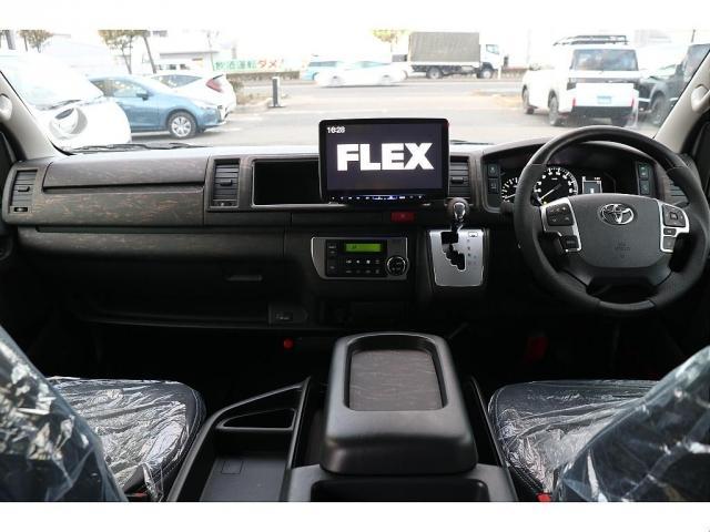 ハイエースワゴン GL パールホワイト 10人乗り ワゴン ゼロワゴンベッドキット アルパインBIGX11インチナビ 12.8インチフリップダウン ETC FLEXオリジナルカスタムコンプリートカー ローダウン(3枚目)