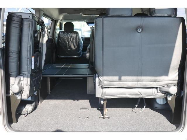 ハイエースワゴン GL パールホワイト 10人乗り ワゴン ゼロワゴンベッドキット アルパインBIGX11インチナビ 12.8インチフリップダウン ETC FLEXオリジナルカスタムコンプリートカー ローダウン(8枚目)