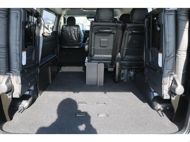 ハイエースワゴン GL パールホワイト 10人乗り ワゴン ゼロワゴンベッドキット アルパインBIGX11インチナビ 12.8インチフリップダウン ETC FLEXオリジナルカスタムコンプリートカー ローダウン(9枚目)