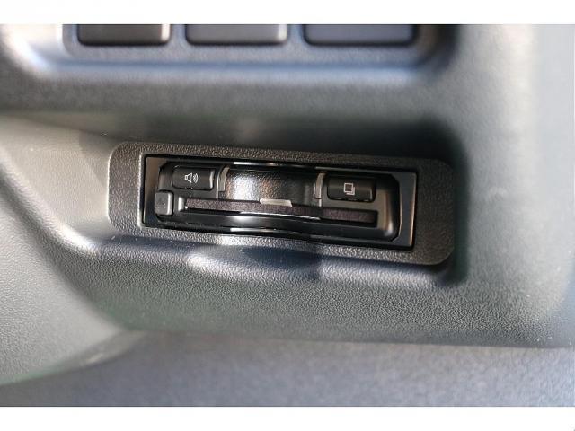 ハイエースバン ロングスーパーGL アースカラー アーバンカーキ ディーゼル4WD ブラックエディションスタイル オフロードスタイル BIGX11インチナビ オリジナルベットキット クラシックシートカバー オープンカントリー(9枚目)