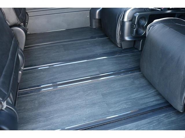 ハイエースワゴン グランドキャビン ファインテックツアラー ファインテックツアラーフローリング床張り施工BIG-XナビフリップダウンETC2.0スマートベッドフロントスポイラーオーバーフェンダーDELF02 18インチアルミアルティメットテールローダウン(19枚目)