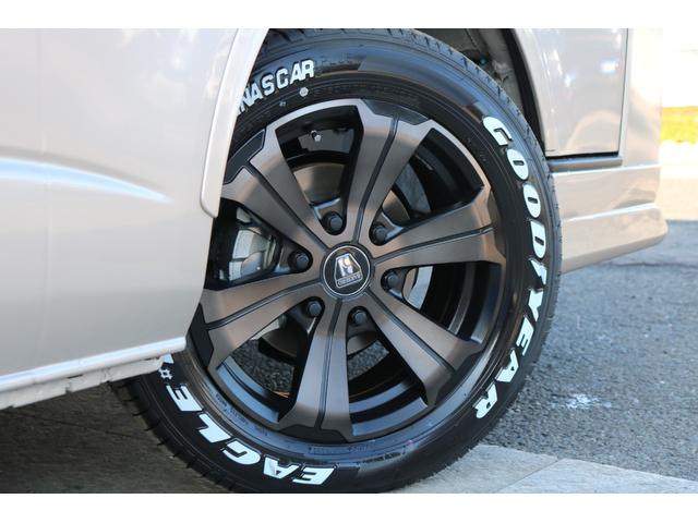 ハイエースワゴン グランドキャビン ファインテックツアラー ベージュ ファインテックツアラー キャプテンシート4脚 オリジナルフロントスポイラー ローダウン BIGXナビ フリップダウン ETC シートカバー ベットキット バルベロ17インチ ナスカータイヤ(41枚目)