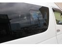 グランドキャビン　グランドキャビン４ＷＤ・１インチローダウン・フロントスポイラー・Ｄｅｌｆ０６　１７インチアルミホイール・ナスカータイヤ・オーバーフェンダー・ＬＥＤテールランプ・ＬＥＤハイマウント・ナビ（21枚目）