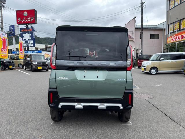 デリカミニ Ｇ　プレミアム　リミテッドエディション　届出済未使用車　４ＷＤ　ＣＶＴ　バックカメラ　両側電動スライドドア　クリアランスソナー　オートクルーズコントロール　レーンアシスト　衝突被害軽減システム　オートライト　ＬＥＤヘッドランプ　スマートキー（21枚目）