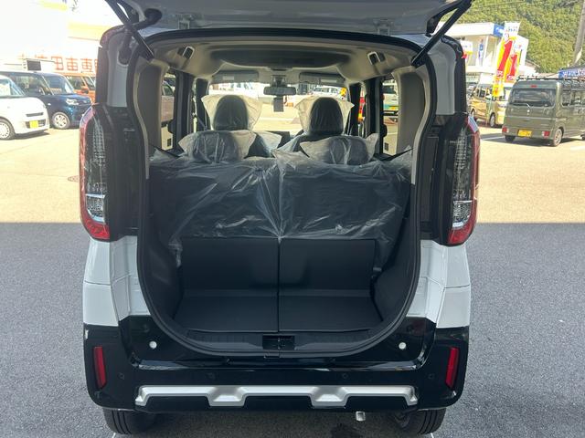 デリカミニ Ｔ　プレミアム　リミテッドエディション　届出済未使用車　４ＷＤ　ＣＶＴ　全周囲カメラ　両側電動スライドドア　クリアランスソナー　オートクルーズコントロール　オートライト　ＬＥＤヘッドランプ　ヘッドライトウォッシャー　アイドリングストップ（24枚目）