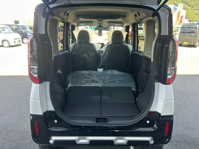 デリカミニ Ｔ　プレミアム　リミテッドエディション　届出済未使用車　４ＷＤ　ＣＶＴ　全周囲カメラ　両側電動スライドドア　クリアランスソナー　オートクルーズコントロール　オートライト　ＬＥＤヘッドランプ　ヘッドライトウォッシャー　アイドリングストップ（39枚目）